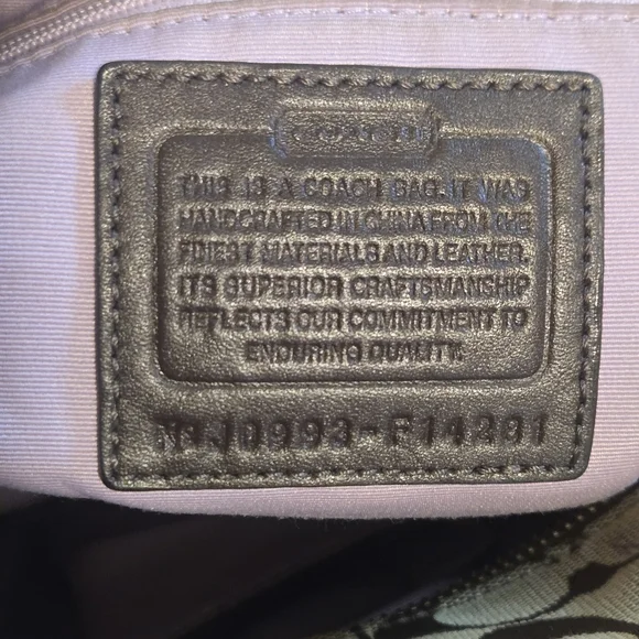 Coach Shoulderbag Signature Canvas & Leather - Picture 13 of 14